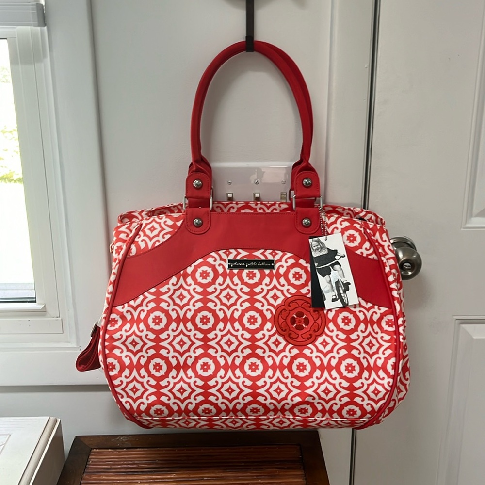 Petunia Pickle Bottom Relaxing in Rimini Wistful Weekender/Diaper Bag,NWT